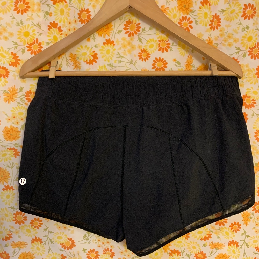 lululemon Hotty Hot Short II 2.5"